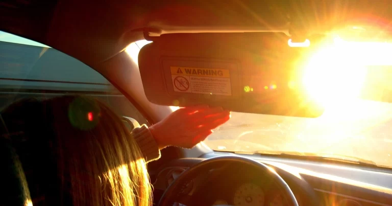 DÁN PHIM CÁCH NHIỆT CHO Ô TÔ – 5 LÝ DO NÊN SỬ DỤNG